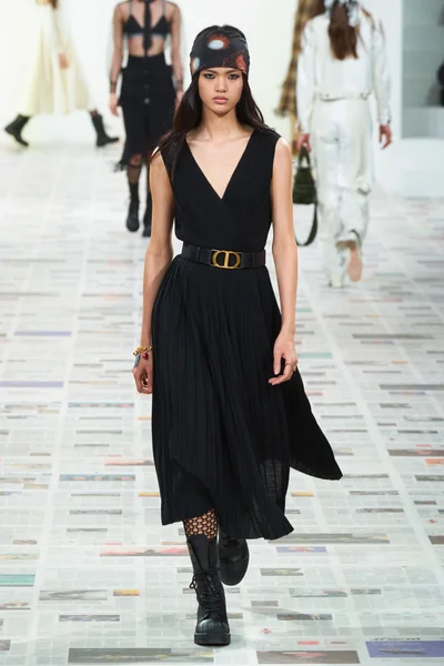 Look 38